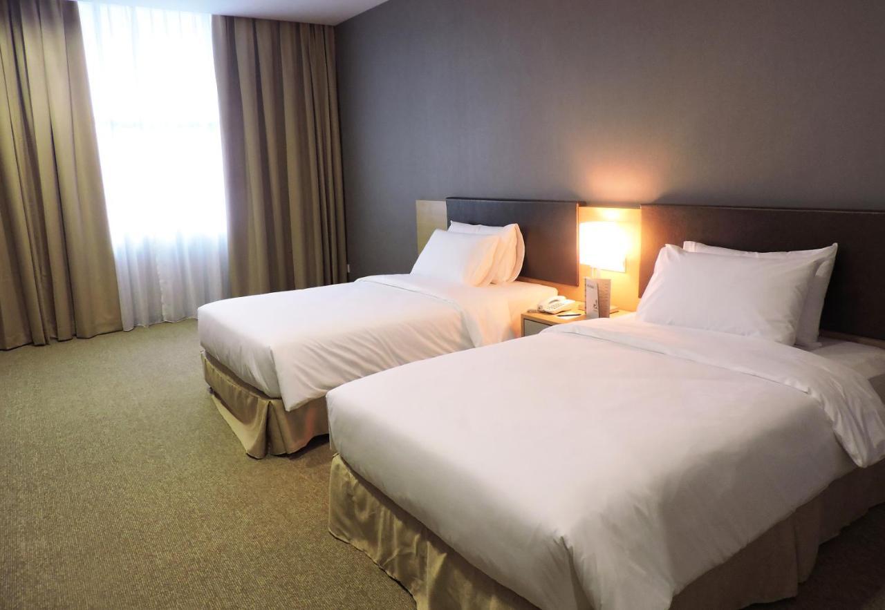 Hotel N°5 Kota Kinabalu Dış mekan fotoğraf