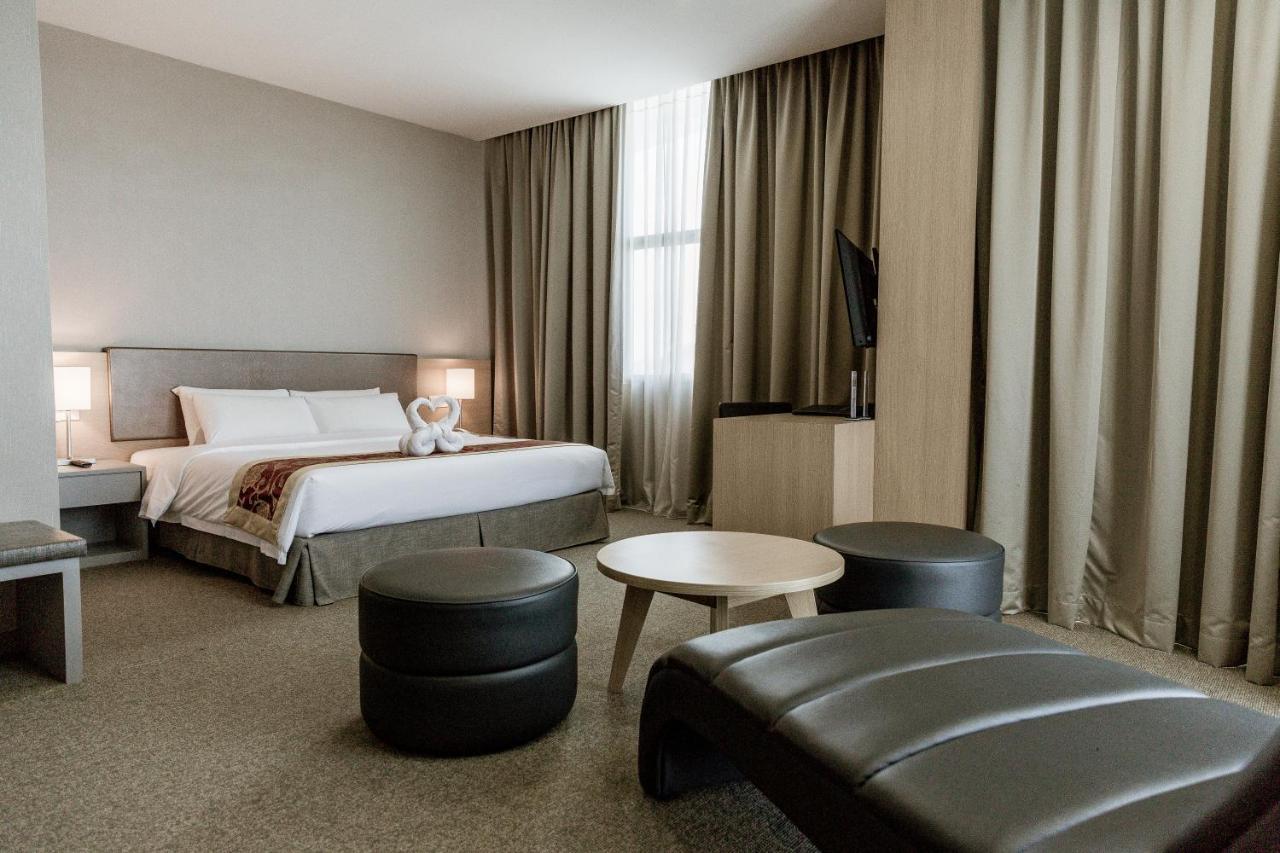 Hotel N°5 Kota Kinabalu Dış mekan fotoğraf