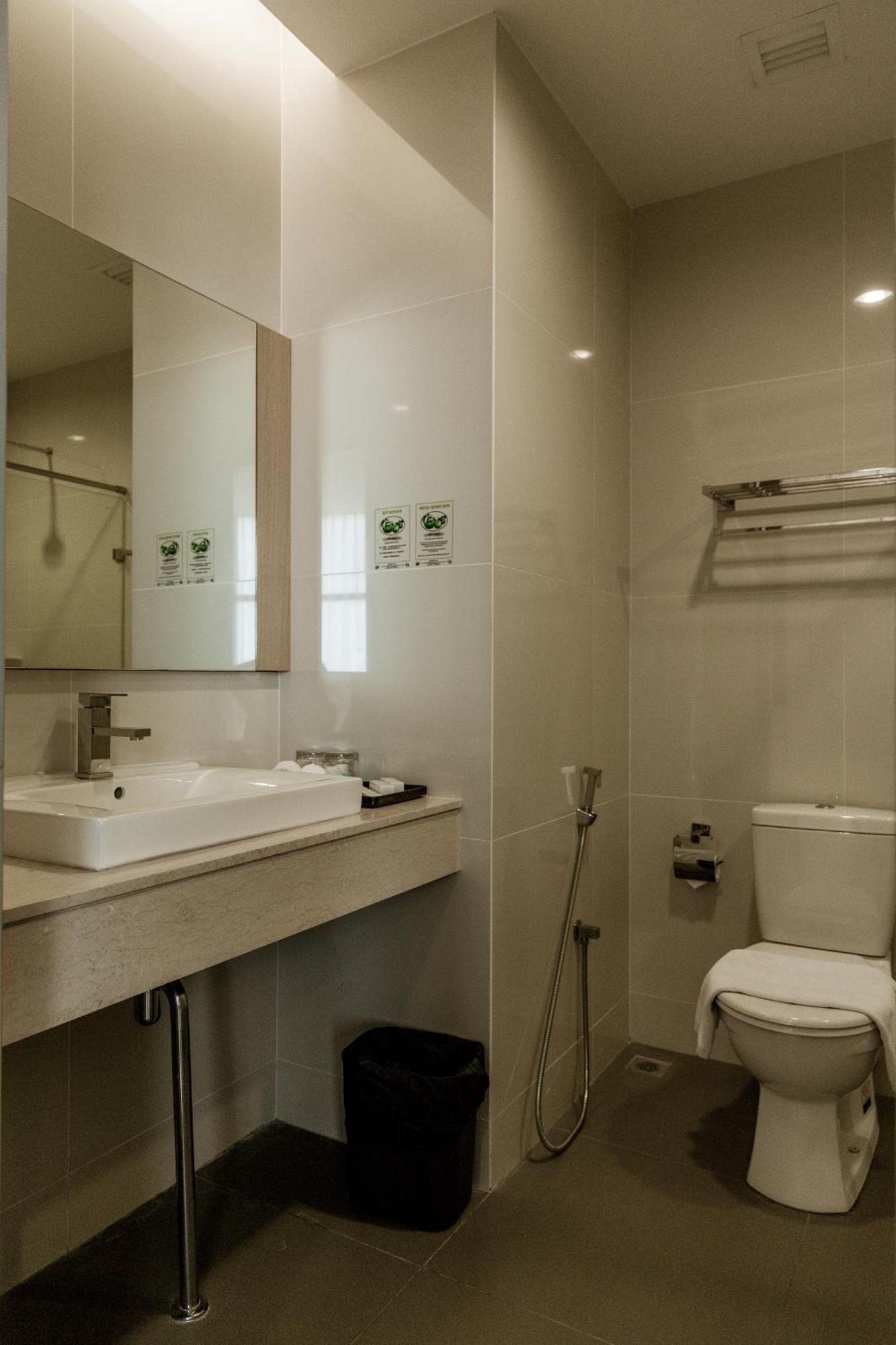 Hotel N°5 Kota Kinabalu Dış mekan fotoğraf