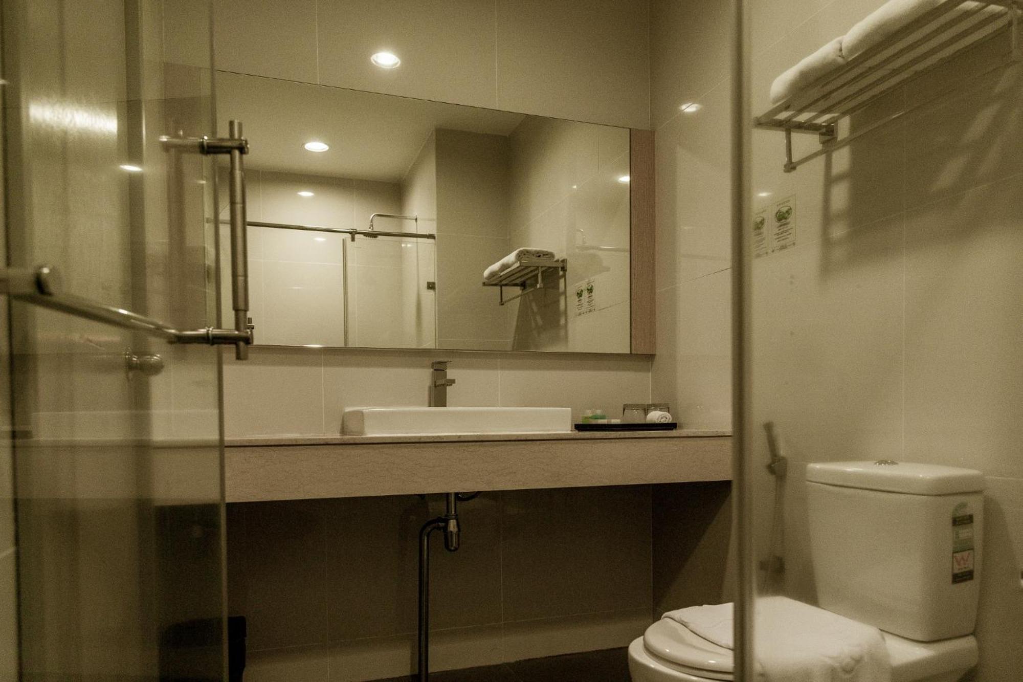 Hotel N°5 Kota Kinabalu Dış mekan fotoğraf