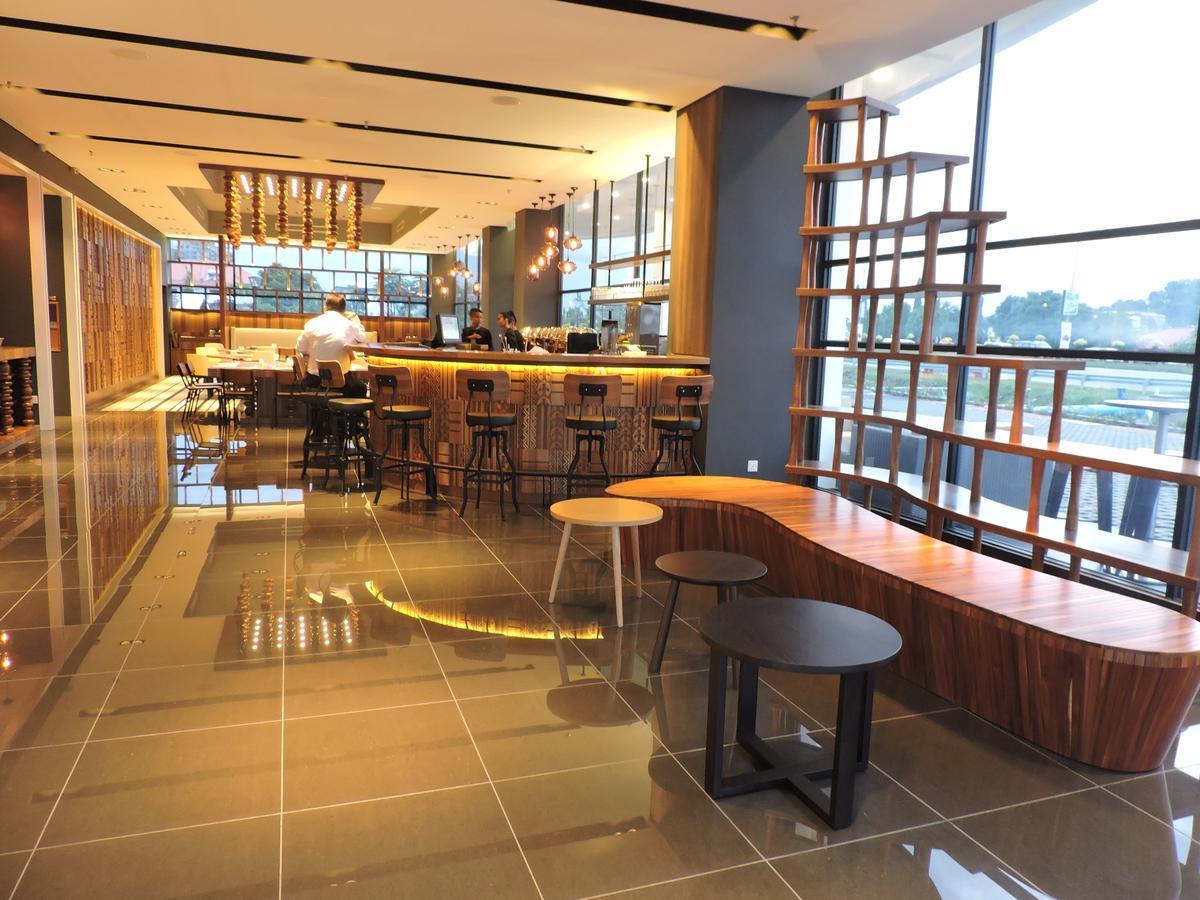 Hotel N°5 Kota Kinabalu Dış mekan fotoğraf