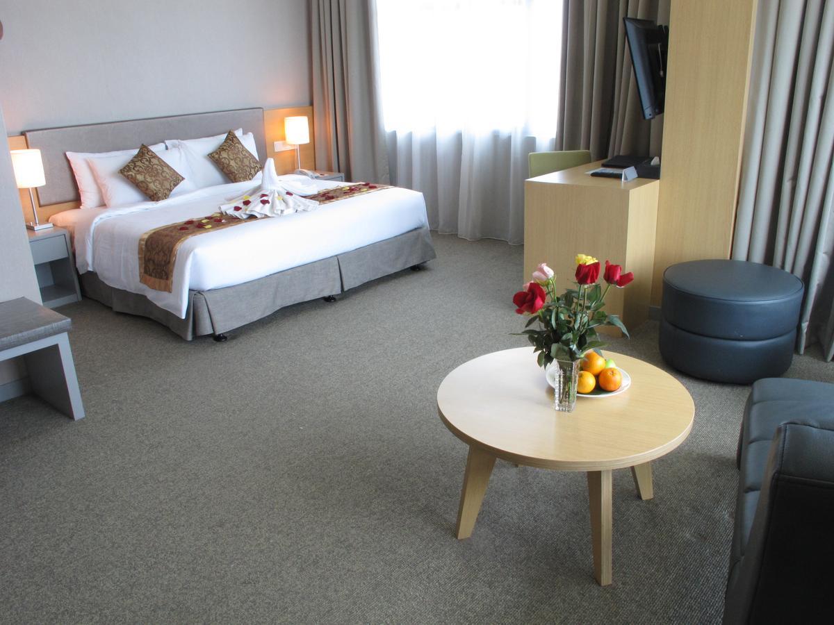 Hotel N°5 Kota Kinabalu Dış mekan fotoğraf