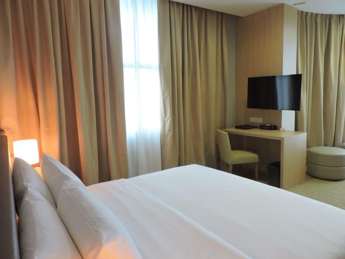 Hotel N°5 Kota Kinabalu Dış mekan fotoğraf